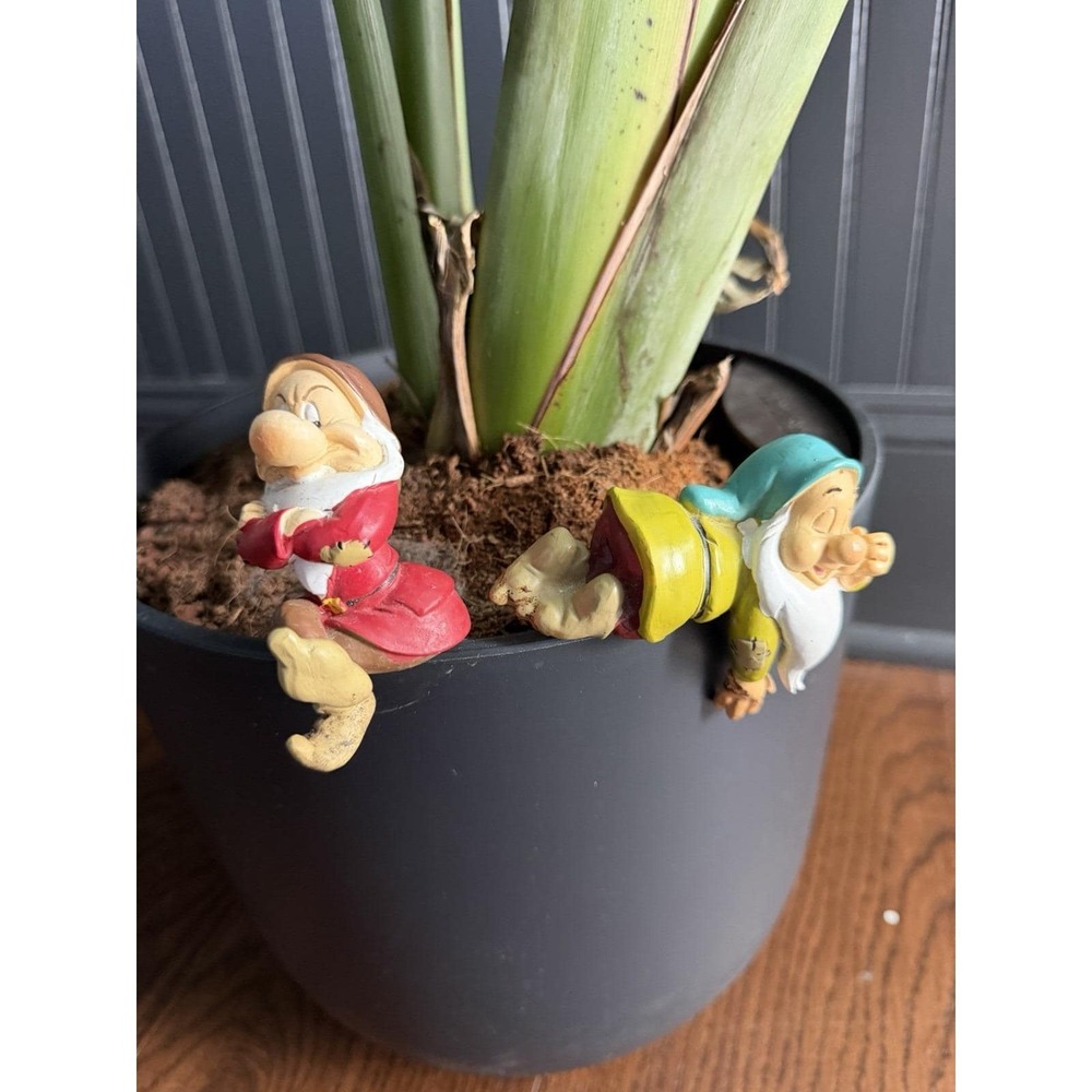 Vintage Seven Dwarfs Plant Pot Hangers Sitters Garden Planter Decor Lot of 2
